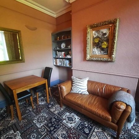Mary'S Court Guest House - Mairlys Бетус-і-Койд Екстер'єр фото